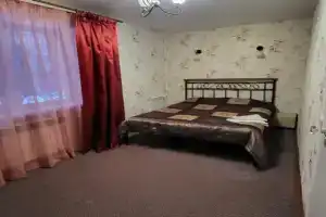 Dvuhkomnatnaya v tsentre Apartments, Mariupol
