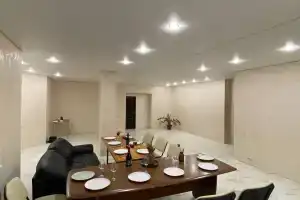 Uyutnyy dom ryadom s Sankt-Peterburgom Cottage, Otradnoye