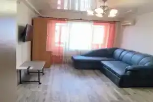 Tryohkomnatnaya v samom tsentre, vse v shagovoy dostupnosti Apartments, Alchevsk