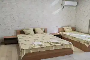 Tryohmestnyy nomer standart Apartments, Novyjj Afon