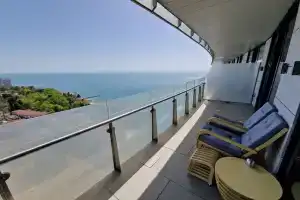 Apartamenty 3-k. Apartamenty karat s vidom na more, Sochi