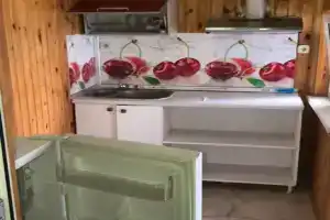 Dom Domik Cottage, Candripsh