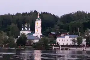 2-komnatnaya Apartments