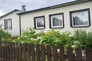 Uyutnaya 2-uh komnatnaya v 4 kvartirnom dome Apartments