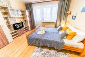 Prostornaya s sovremennym dizaynom i myagkoy mebelyu Apartments, Lobnya
