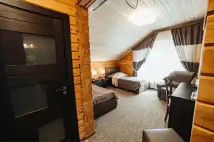 Dvuhmestnyy nomer s 2 otdelnymi krovatyami 7 Terem Kupecheskiy 4 palata Tsarevicha Eliseya Apartments, Galuzino