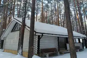 Kottedzh nomer 5 Amour house v sosnovom boru, Zarechnyy