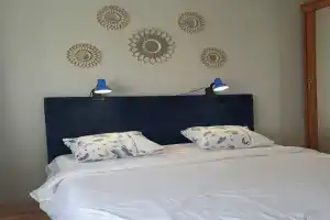 Uyutnaya v spalnom rayone Apartments, Lodeinoje Pole