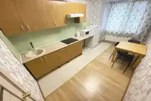 vozle 7-y shkoly Apartments