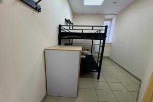 Dvuhmestnyy nomer s 1 krovatyu Dorogie gosti! Broniruyte mesta na kazhdogo gostya otdelno, v svyazi s tehnicheskimi osobennostyami Sutochno.ru. Koyko-mesto v novom uyutnom hostele, Kazan