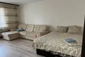 Uyutnaya 1-komnatnaya na Ushinskogo 29 Apartments