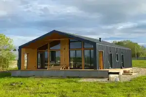 Barnkhaus U Ozera Private house, Kirillov