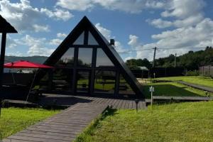 Shestimestnyy kottedzh s izolirovannym uchastkom 10 sotok no2 Cottage