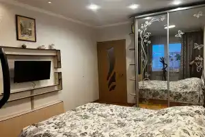 Uyutnaya dlya puteshestviy i delovyh poezdok v ZhK Voznesenskiy Apartments, Sergiyev Posad