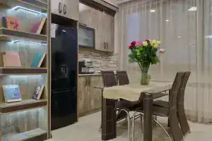 Dom Shirvanzade Apartments, Yerevan