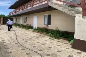 Domiki u Natashi Hotel