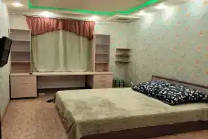 Dvuhkomnatnaya s avtonomnym otopleniem Apartments, Alchevsk