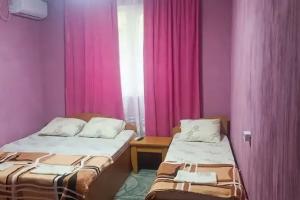 Tryohmestnyy nomer standart s vidom na gory Apartments, Soloniki