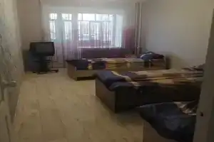 Prostornaya dvushka na pervom etazhe Apartments, Osa