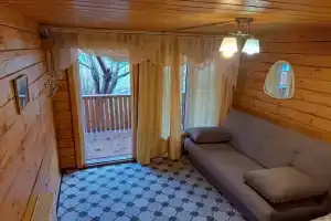 Uyutnyy nomerok 2 Apartments