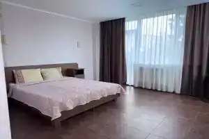 Studiya u morya Apartments, Sevastopol