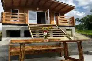 Uyutnyy dom s vidom na gory Cottage, Novyjj Afon