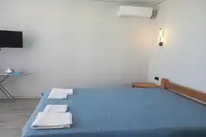Apartamenty lyuks, Alakhadzi