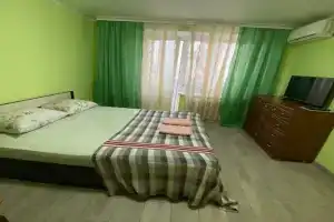 2-kom v tsentre Apartments