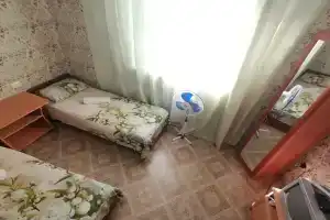 Dvuhmestnyy nomer s 2 otdelnymi krovatyami ekonom s vidom na more Apartments, Lazarevskoye