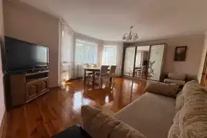 Trehkomnatnaya kvartir na Leninskoy Apartments, Mogilev