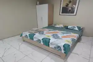 v tsentre, voda 24/7 Apartments, Donetsk