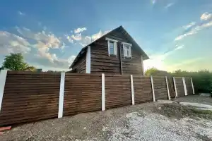 Dom s baney na beregu reki Cottage, Vladimir