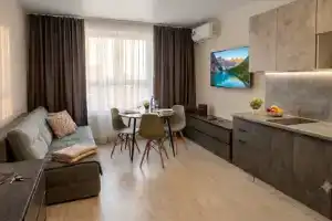 Novyy dom, voda/lift, ZhK Leningradskiy, 8 spalnyh mest Apartments, Mariupol