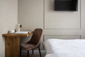 Dvuhmestnyy nomer s 2 otdelnymi krovatyami standart s vidom na gorod Apartments, Moscow