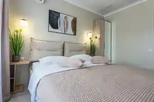 Chetyryohmestnyy nomer lyuks Apartments, Stanitsa Ust'-Labinskaya