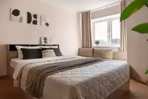 Prostornaya studiya v ZhK Prigorod LesnoeMisaylovo Apartments, Misailova