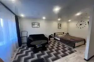 v tsentre goroda Apartments, Slantsy