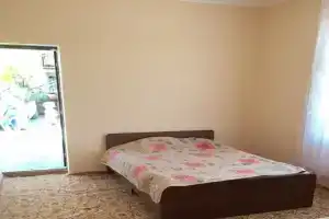 Dvuhmestnyy nomer s 1 krovatyu ekonom Apartments, Novyjj Afon