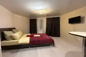 Uyutnaya studiya Apartments