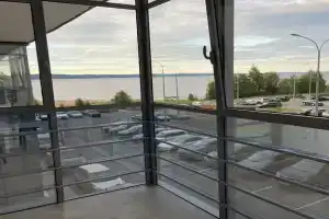 s vidom na Onezhskoe ozero Apartments, Petrozavodsk