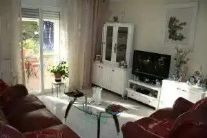 Uyutnaya v rayone Gilo, tihom meste Apartments, Jerusalem