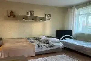 Solnechnaya Apartments, Kostova