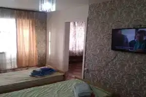 Uyutnaya v tsentre goroda Apartments, Yalutorovsk