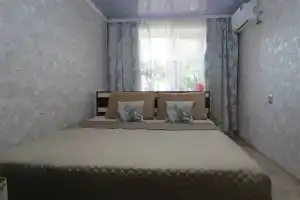 3-komnatnaya Apartments, Belaja Kalitwa