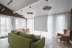 Panoramnyy dom u ozera Senezh ryadom s bannym kompleksom Cottage, Solnechnogorsk