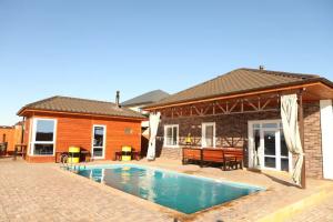 Yamantsug Villa, Astrakhan