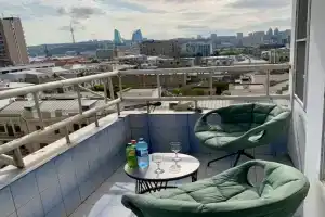 Potryasayushchaya panorama* 9-y etazh, vid na more i gorod *Tsentr Apartments, Baku