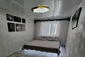 Svezhiy remont, prostornaya i uyutnaya 1 komnatnaya Apartments, Mariupol