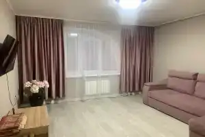 v Istoricheskoy chasti Tobolska Apartments, Tobol'sk