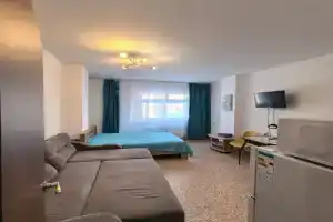 Novyy dom s novoy mebelyu Apartments, Mirnyj